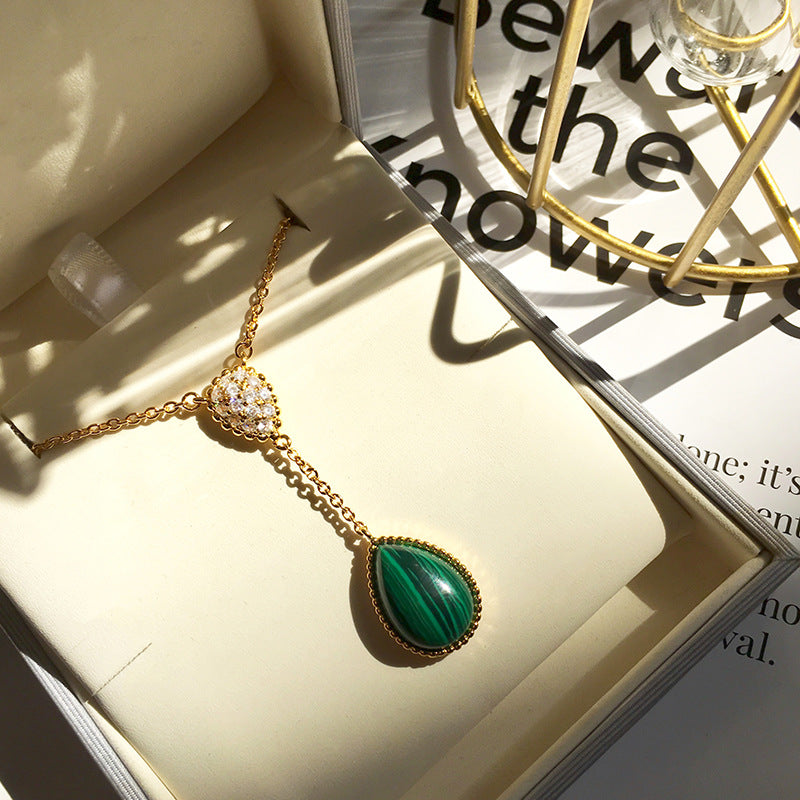 Malachitea- Pear Cut Malachite Classic Necklace