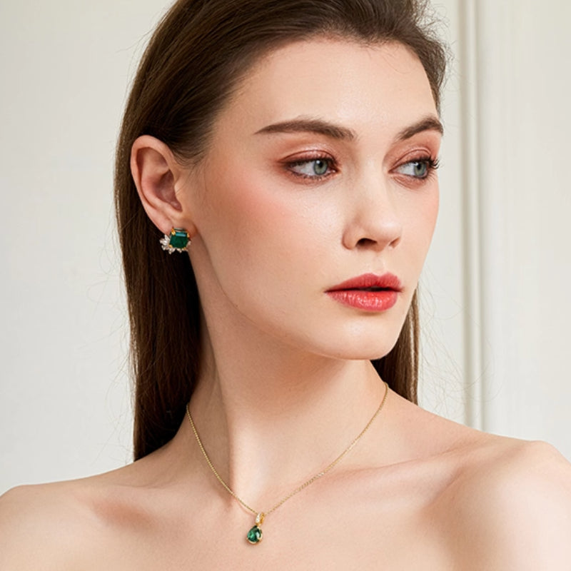 Beatrice-Pear Cut Emerald Classic Necklace
