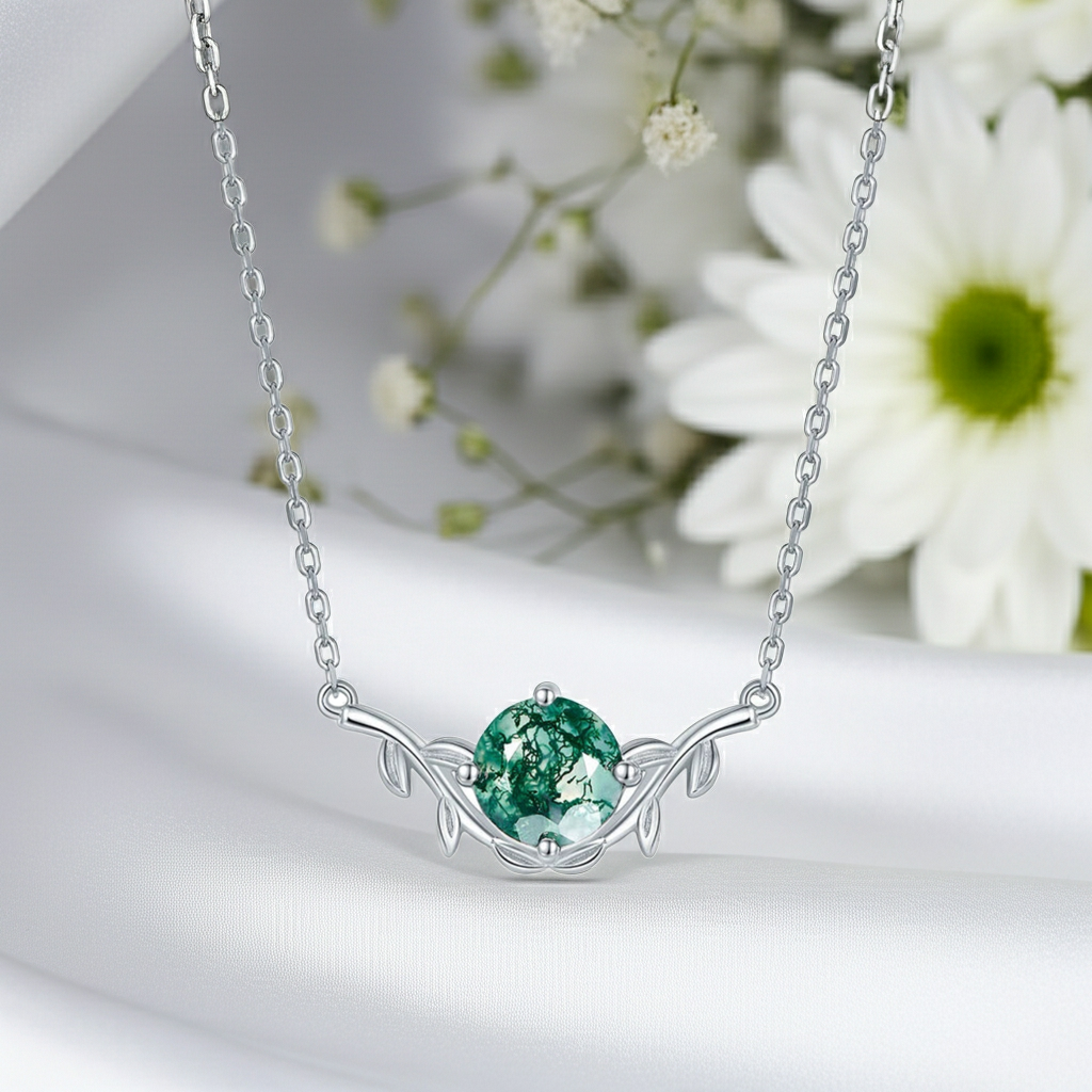 Viridis - Round Cut Moss Agate Nature Necklace