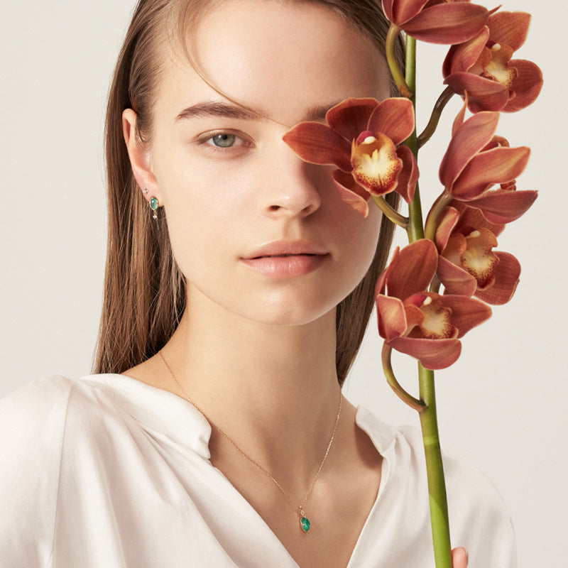 Halcyon - Marquise Cut Green Agate Minimalist Classic Necklace