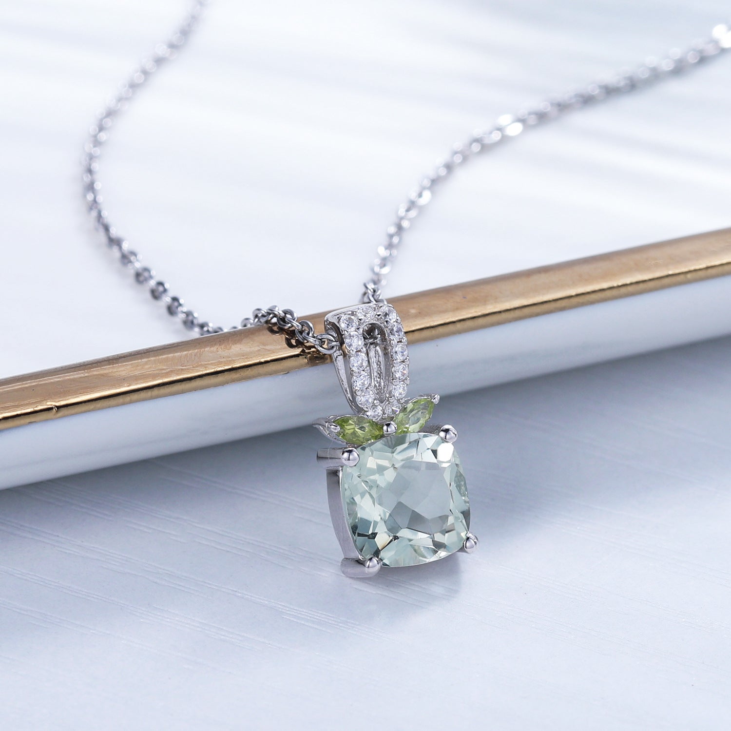 Faye - Cushion Cut Natural Green Amethyst Minimalist Classic Necklace