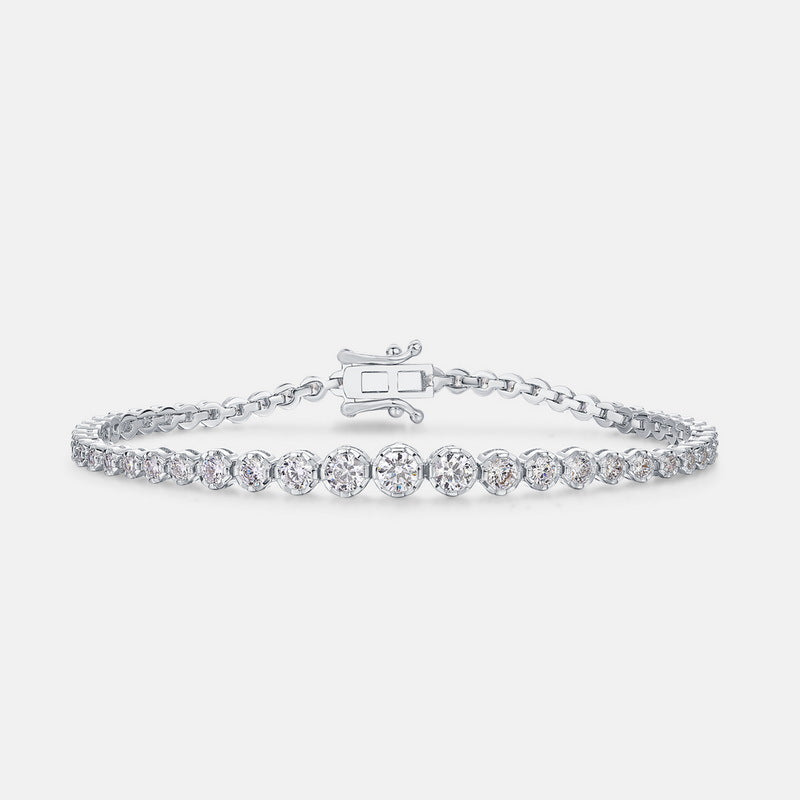 "Serena Shine" - Round Cut Moissanite Classic Bracelet
