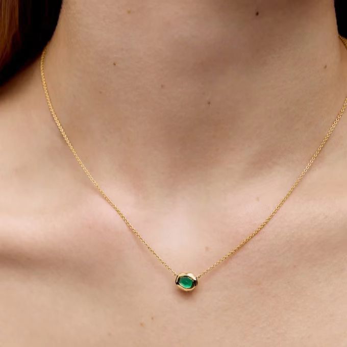 Elysian - Green Agate Minimalist Classic Necklace