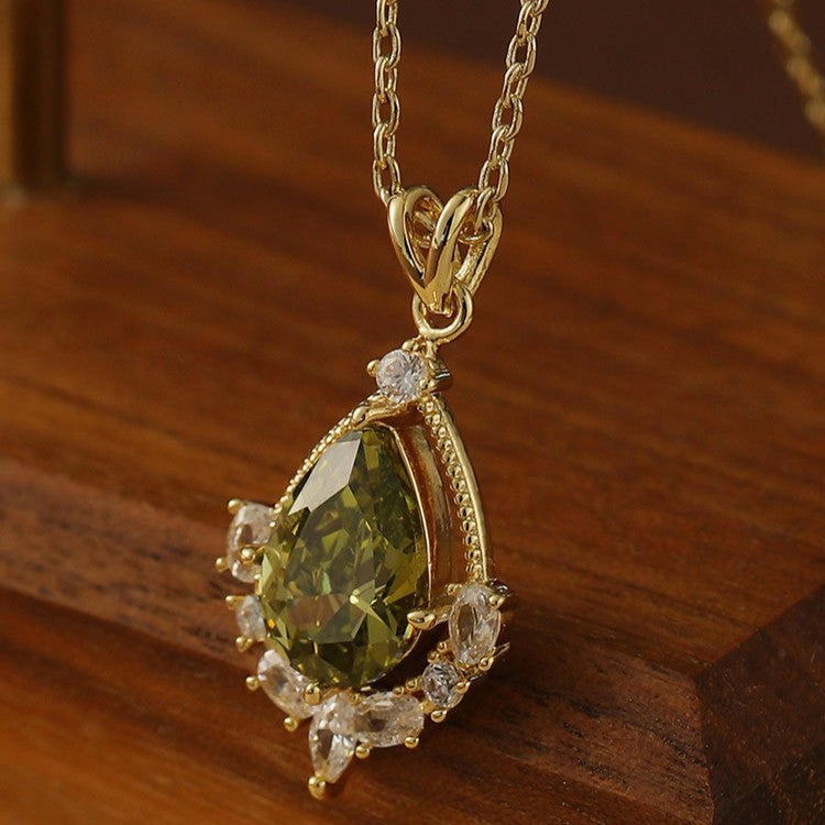 Cordelia - Pear Cut Green Peridot Vintage Necklace
