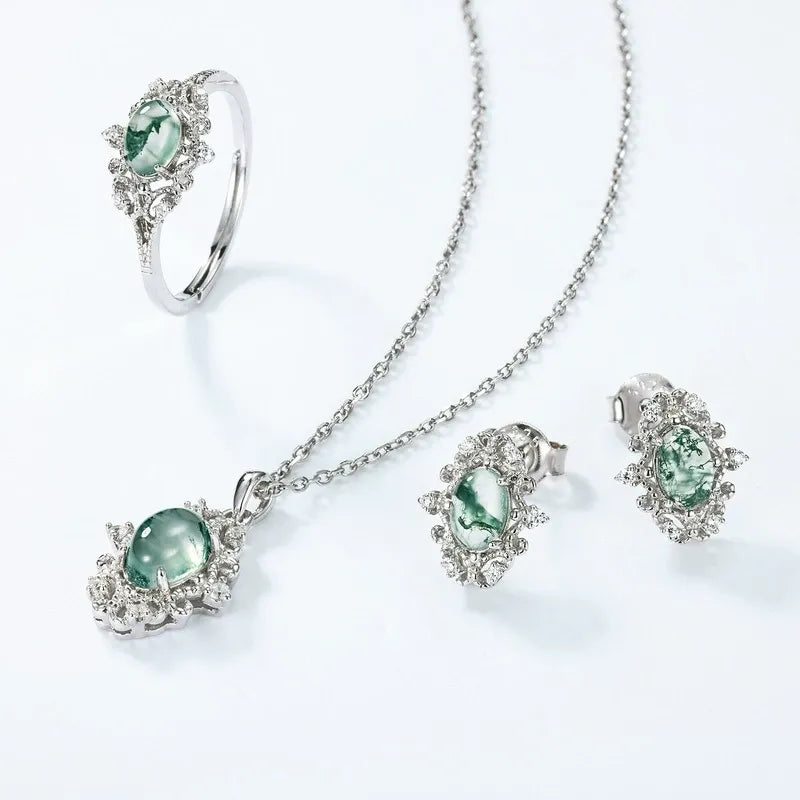 Sylvia Oval Cut Moss Agate VintageNecklace