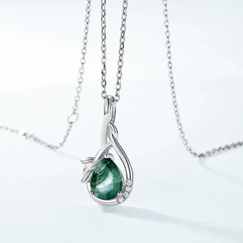 ’Avelyn Moss‘ Pear Natural Moss Agate Unique Women Anniversary Bridal Gift Necklace