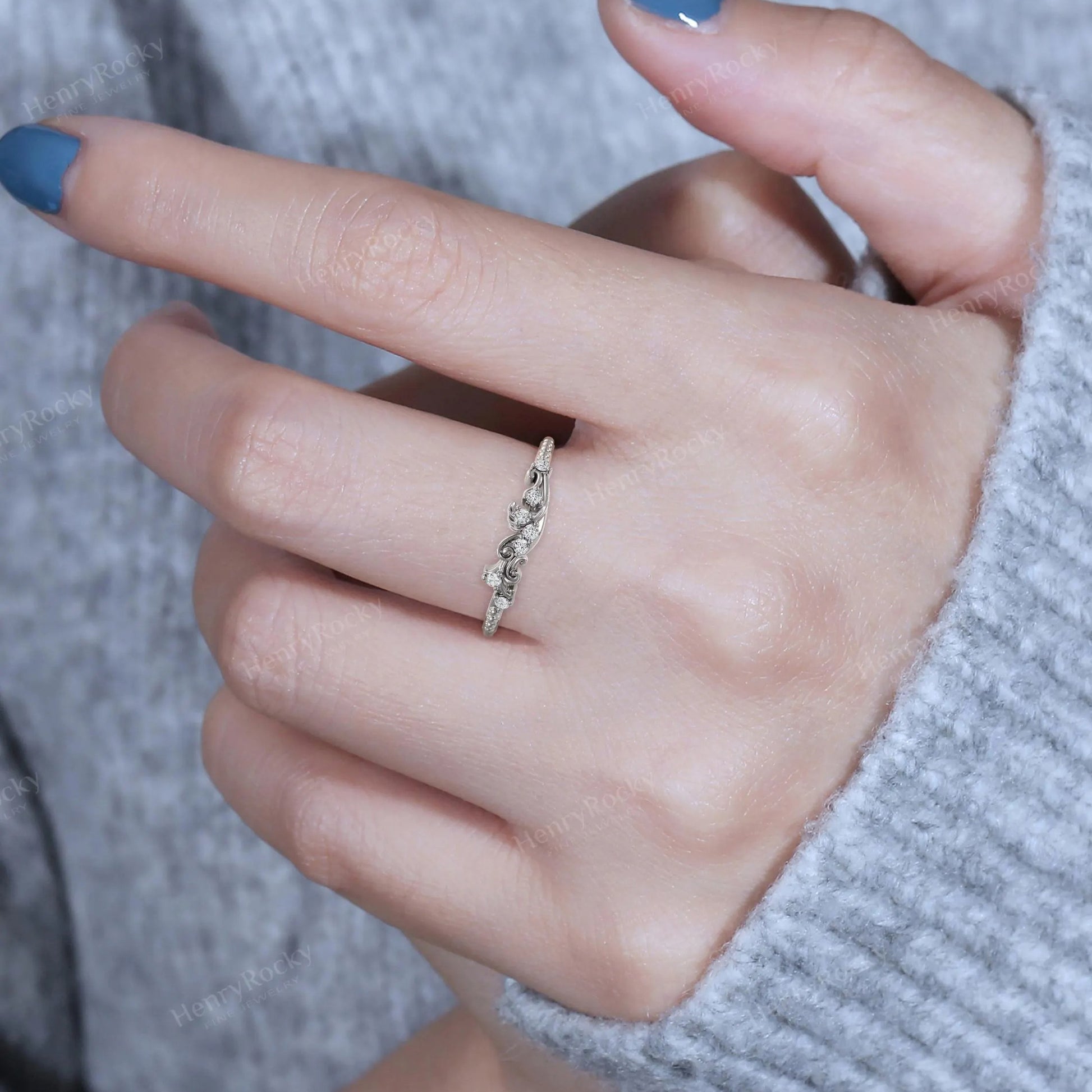 Tide’s Embrace – Ocean Wave Moissanite Sea-Inspired Wedding Ring