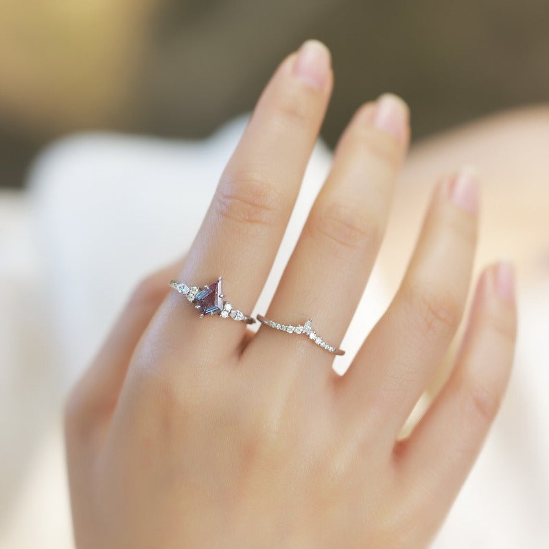 Minimalist Geometric Kite Lab Alexandrite Fashion Jewelry Ring