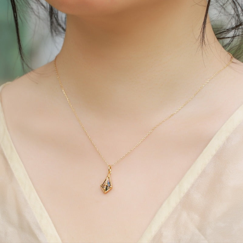 'Evermoss' Kite Cut Natural Green Moss Agate Vintage Necklace Sterling Silver