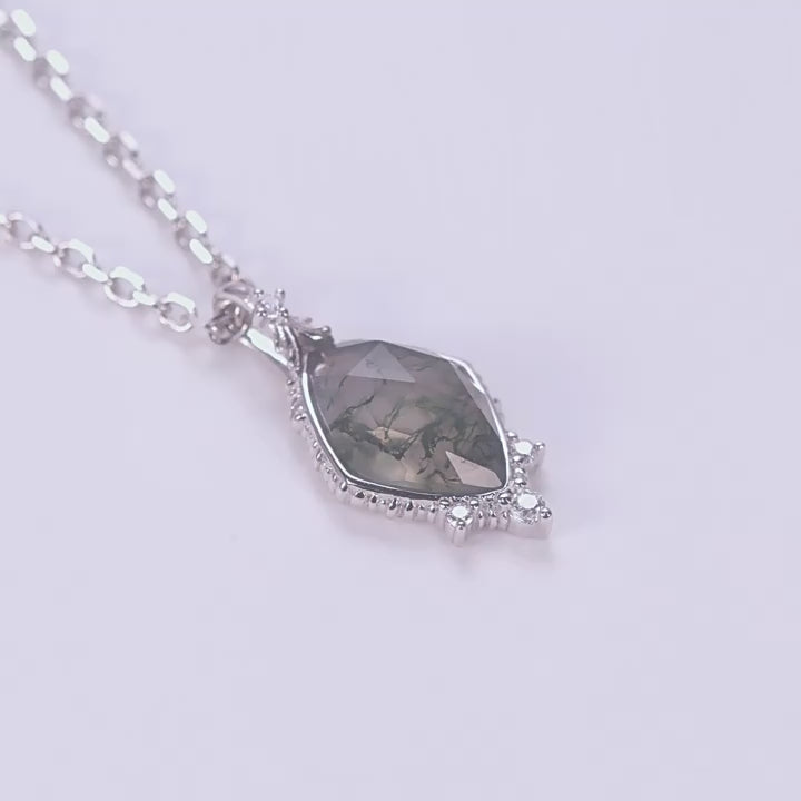 ’Moss Facet‘ Unique Cut Non-Traditional Moss Agate Pendant for Women