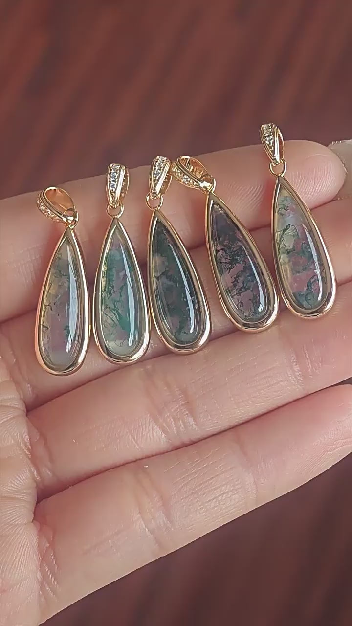 Willow - Drop Cut Moss Agate Classic Necklace Pendant