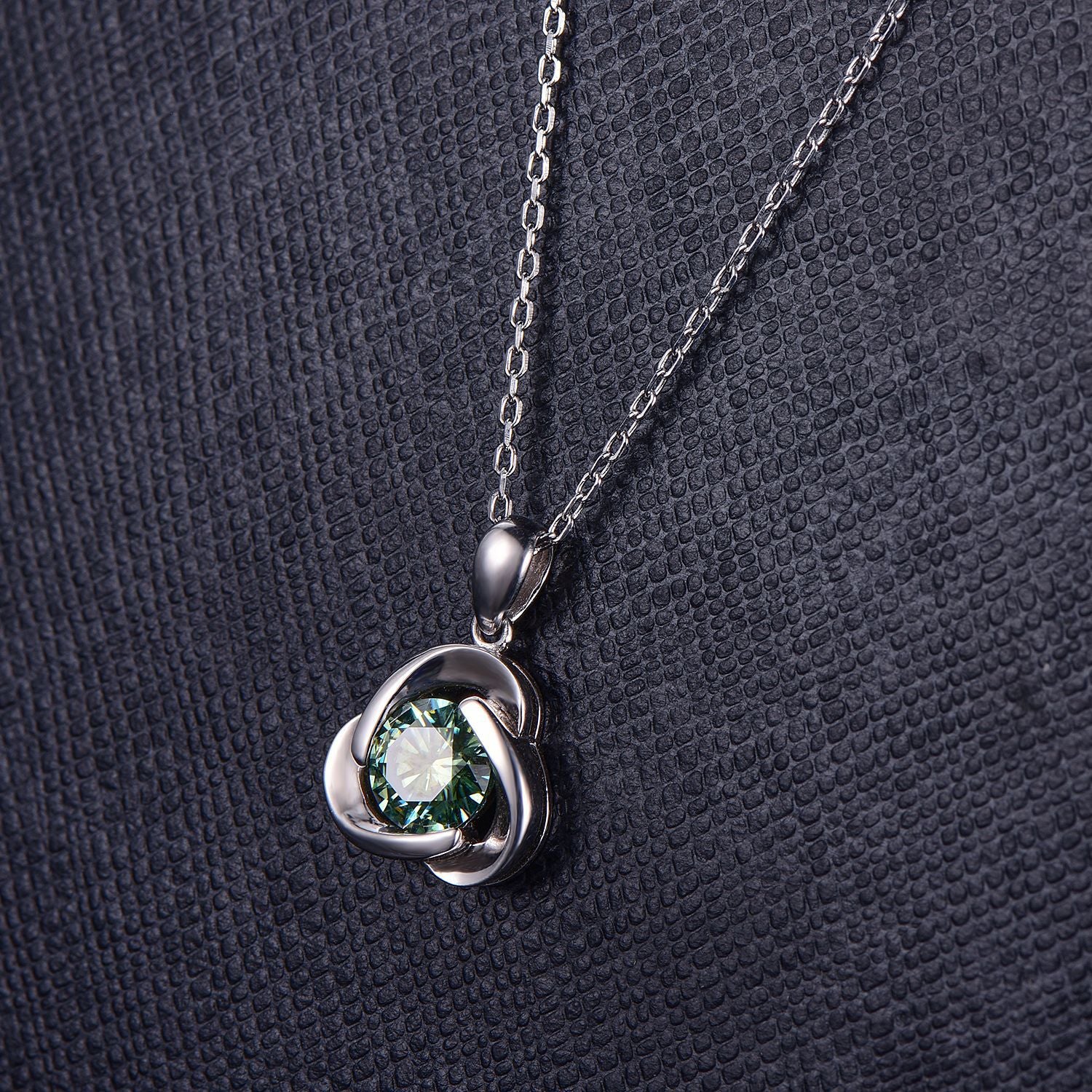 Mira - Round Cut Green Moissanite Classic Necklace