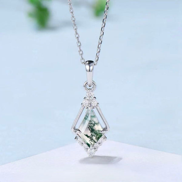 Kite Cut Moss Agate Classic Necklace - ‘Leonorad’