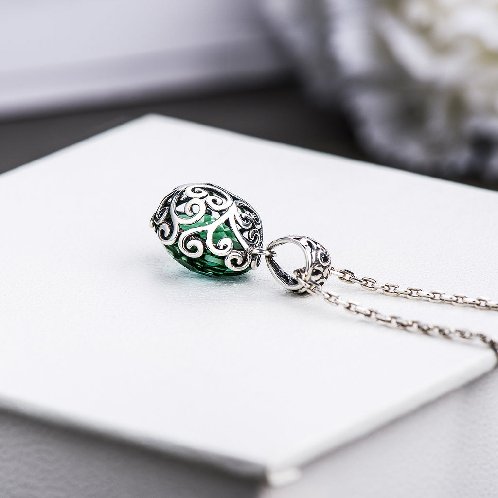 Nocturne - Oval Cut Green Crystal Nostalgia-Inspired Vintage Necklace