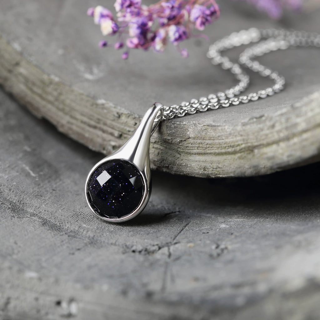 Yvaine - Round Cut Blue Sandstone Classic Necklace