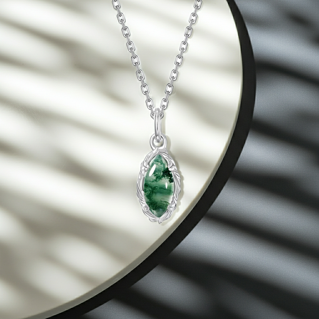 'Everolive' Green Moss Agate Olive Branch Nature Pendant Necklace