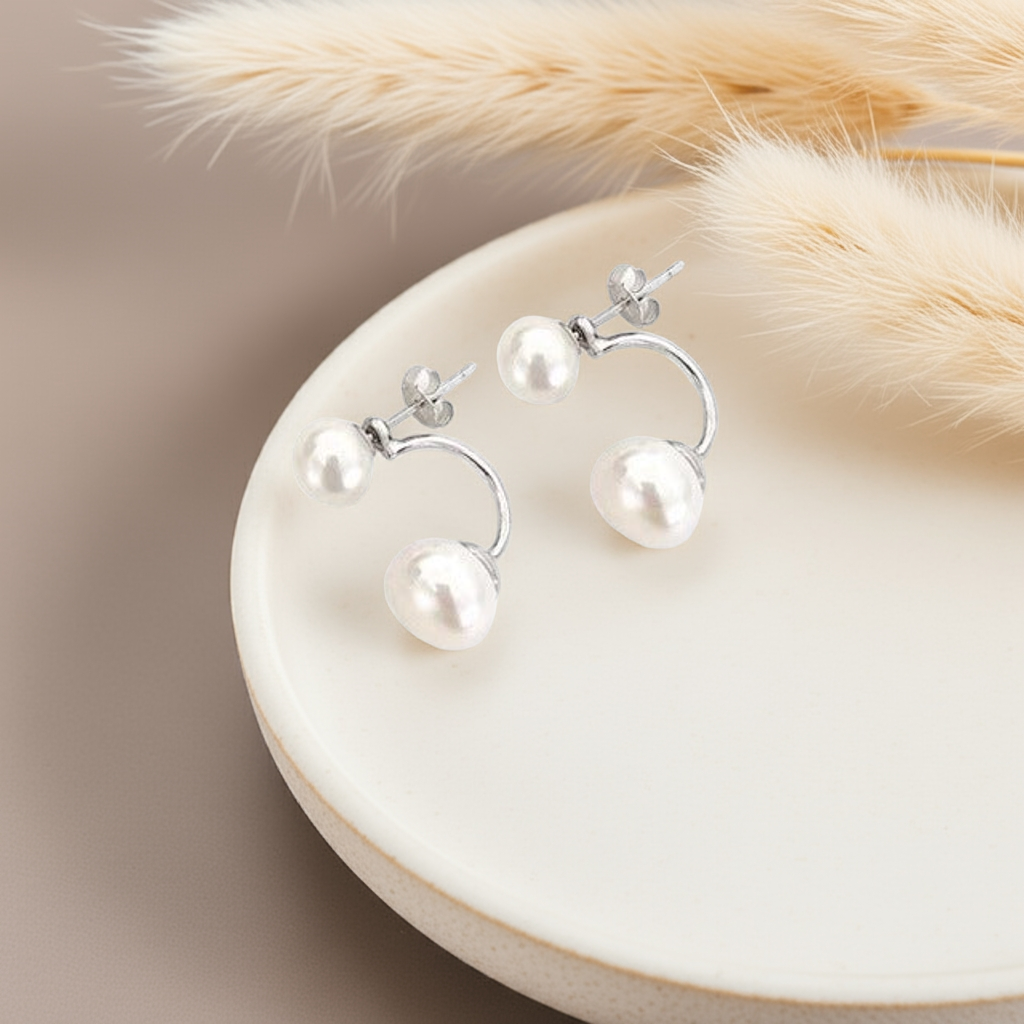 Round Cut Natural Freshwater Pearls Classic Stud Earrings