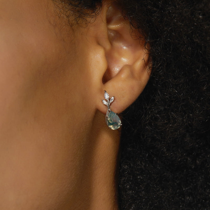 MossSpire - Boucles d'oreilles puces en agate mousse taille poire, inspirées par la nature