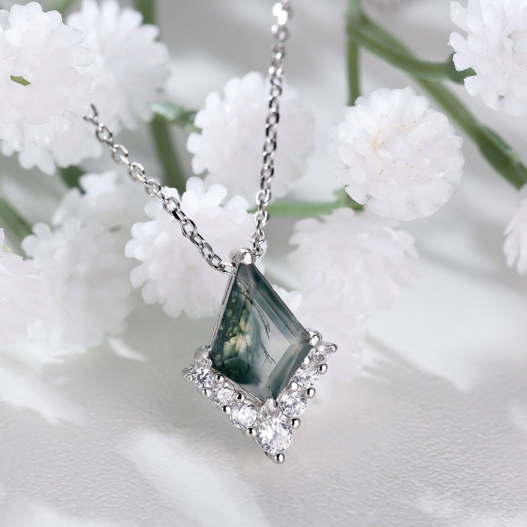 Kite Shape Moss Agate Cluster Necklace - Maris