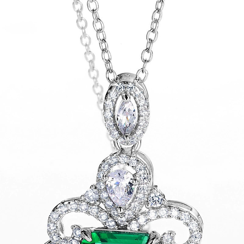 Emeraude Princess Cut Lab Emerald Classic Necklace