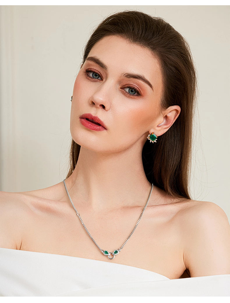 Margaret- Oval Cut Emerald Unique Snake-shaped Necklace