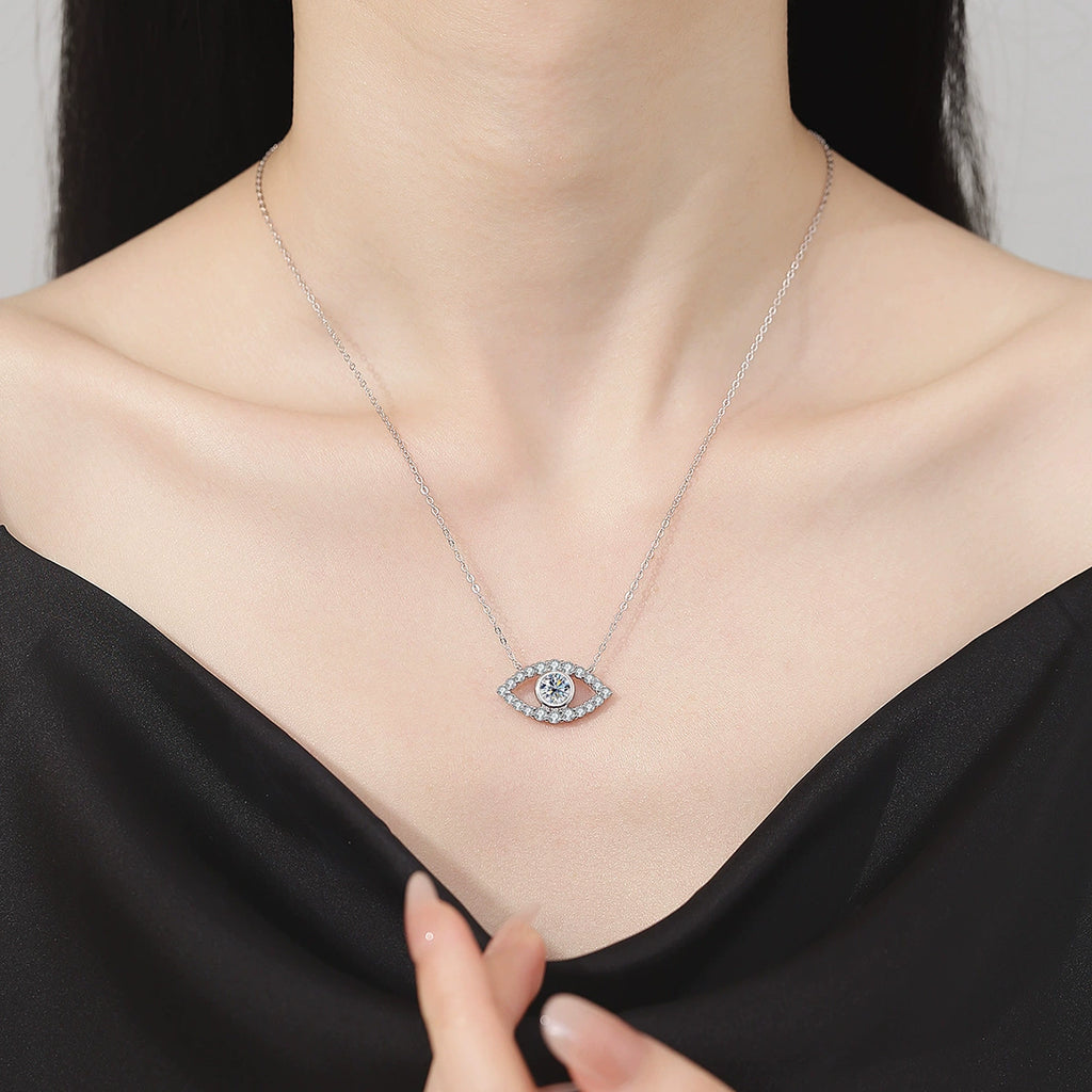 Allureye Round Cut Moissanite Unique  Necklace