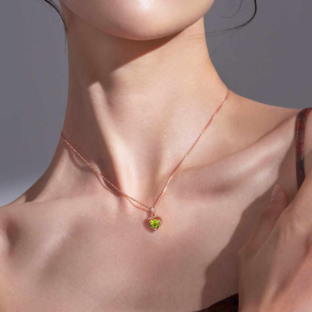 "Grace" Heart Shaped Round Cut Peridot Classic Pendant