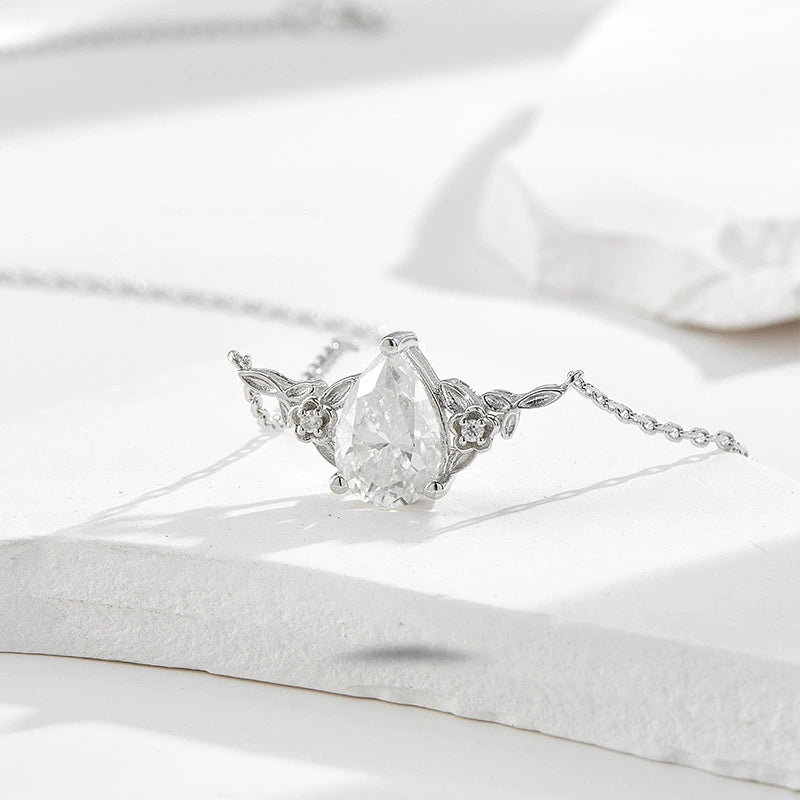"Eira" Pear Cut Cubic Zirconia Classic Necklace