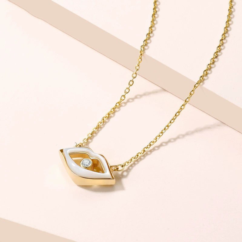 Pendentif œil turc au design unique orné de zirconiums cubiques