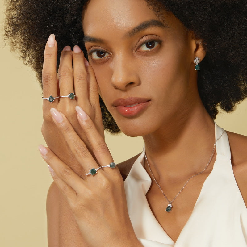 Collier pour femme en cristal d'agate mousse verte et argent « Jardin secret »