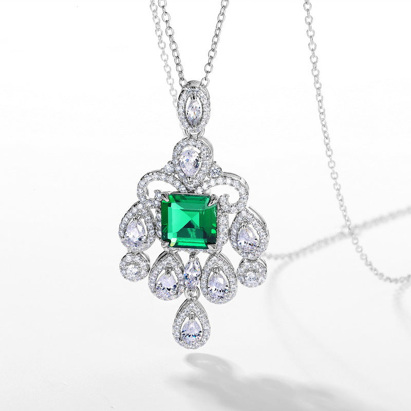 Emeraude Princess Cut Lab Emerald Classic Necklace