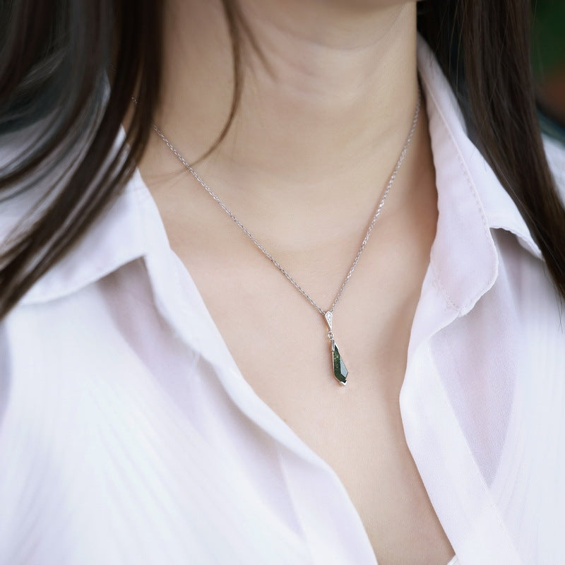 Clove - Kite Cut Moss Agate Classic Pendant