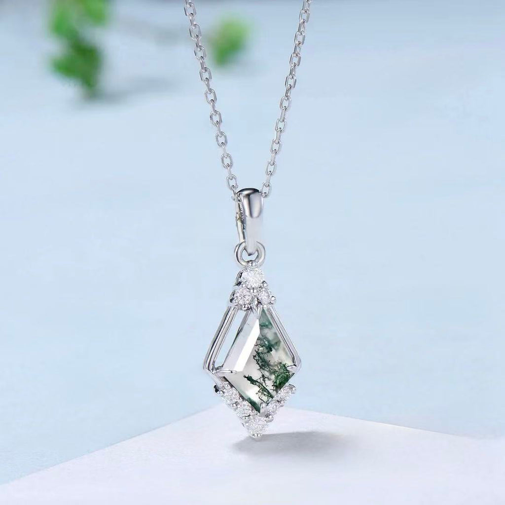 Kite Cut Moss Agate Classic Necklace - ‘Leonorad’