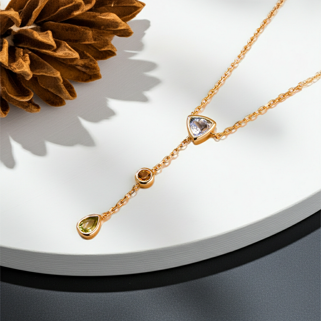 Seraphina - Collier classique élégant à plusieurs rangs, orné d'aigue-marine taille poire, de citrine et de péridot vert.