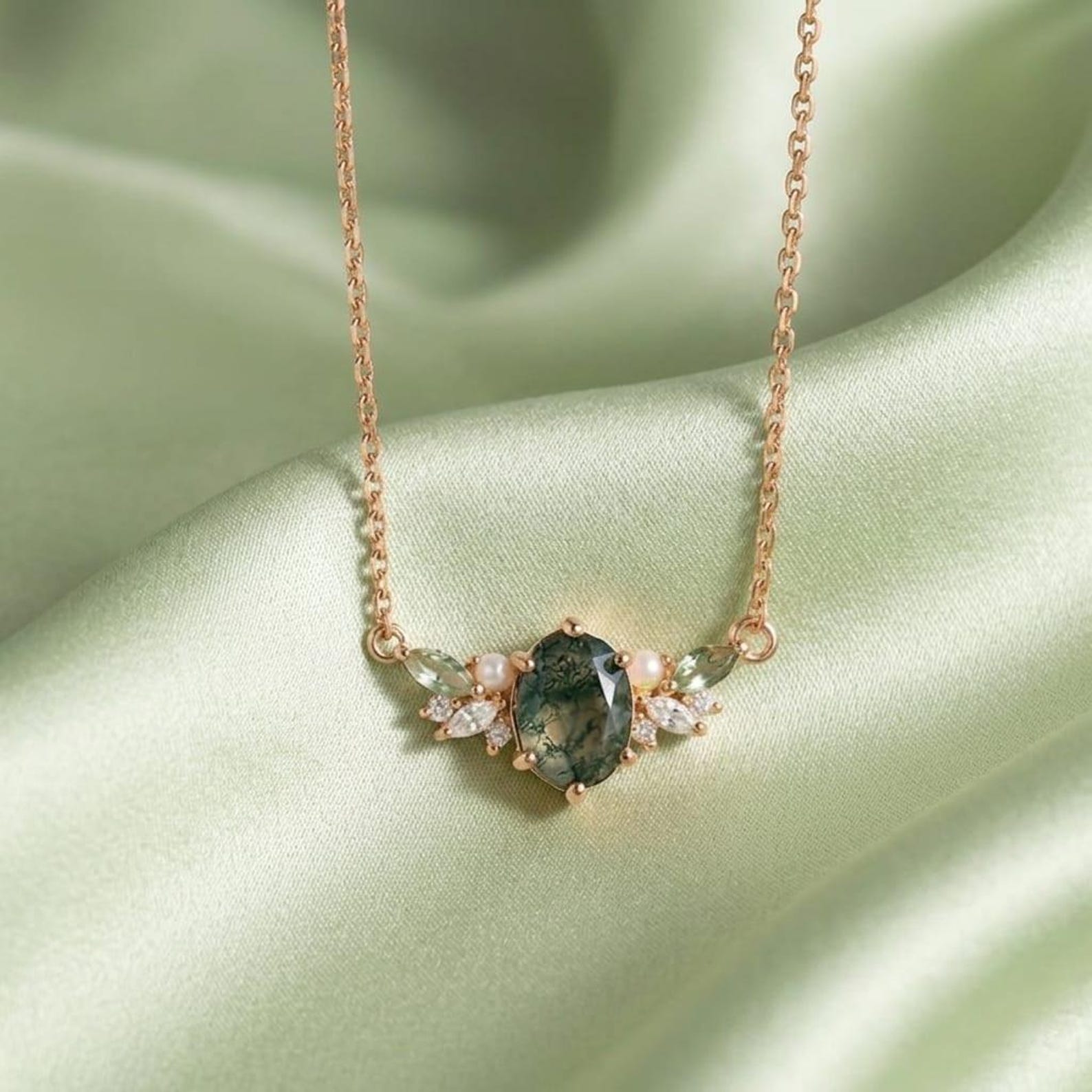 Collier unique Ophelia en agate mousse taille ovale