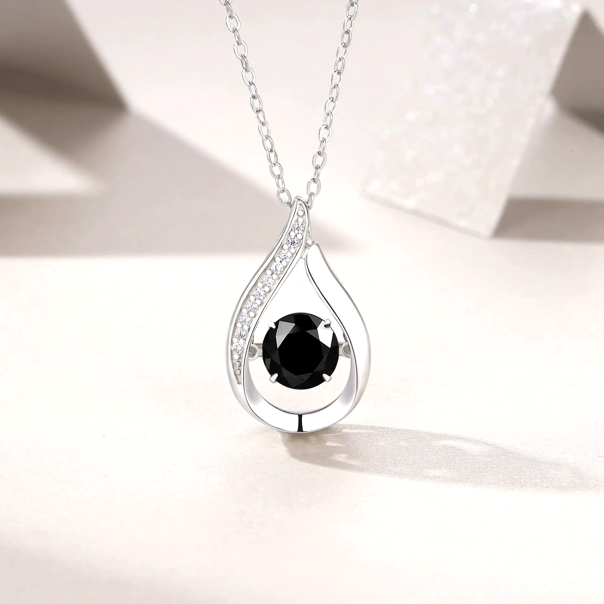 Noirra Round Cut Black Moissanite Classic Necklace