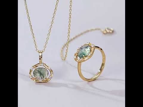 Lagoon - Oval Cut Moss Agate Vintage Pendant