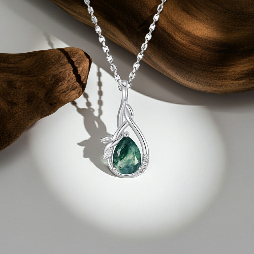 ’Avelyn Moss‘ Pear Natural Moss Agate Unique Women Anniversary Bridal Gift Necklace